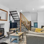 Newly Renovated Lakeland - Pass The Keys Semesterbostad *