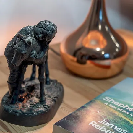 Newly Renovated Lakeland - Pass The Keys *