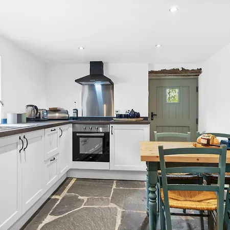 Newly Renovated Lakeland - Pass The Keys * High Nibthwaite